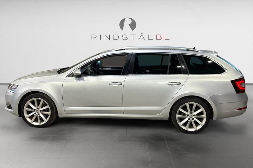 Bild 4 av Škoda Octavia Kombi 2.0 TDI 150 HK DSG AWD DRAG D-VÄRM B-KAMERA 18"