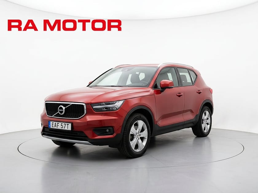 Bild 1 av Volvo XC40 T3 Momentum | Värmare | VOC | PDC | Drag | En Ägare