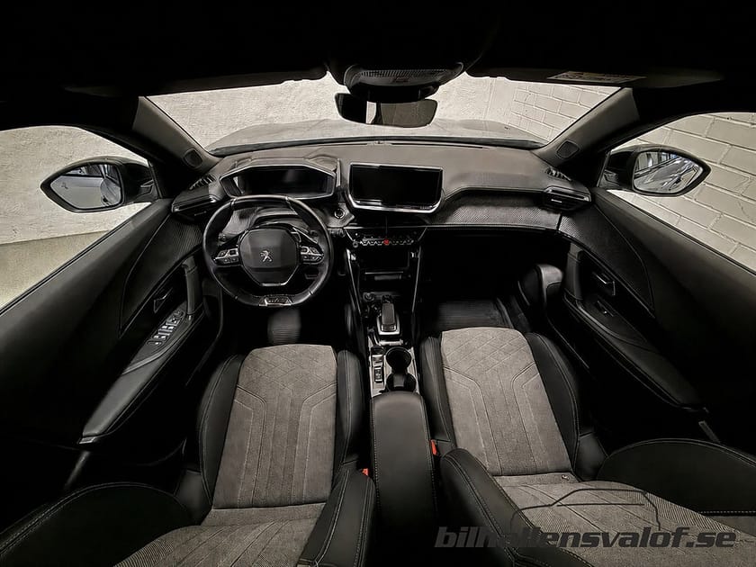 Bild 4 av Peugeot e-2008 GT 50kWh 136hk GT-Pack