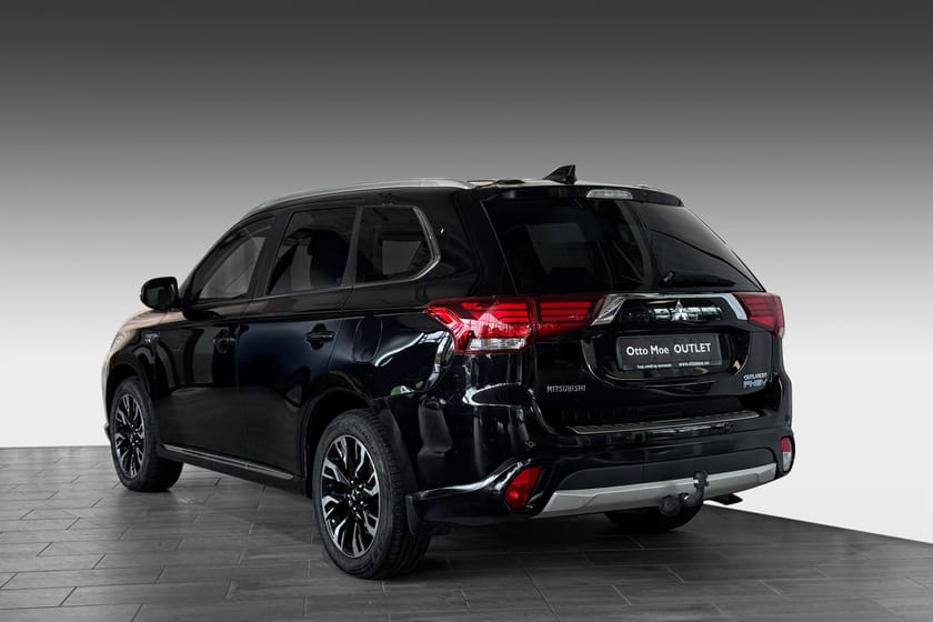 Bilde 5 av Mitsubishi Outlander PHEV INSTYLE+ | KROK | 360° | ROCKFORD | SKINN | NAVI | LED
