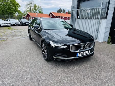 Volvo V90 Recharge T6 AWD 350HK / NAVI / BACKKAMERA