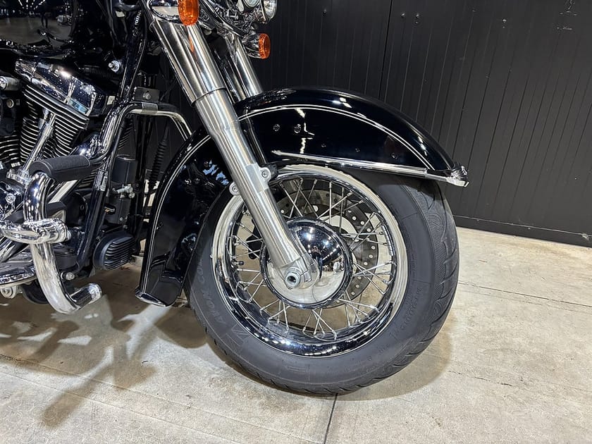 Bild 3 av Harley-Davidson Softail Deluxe