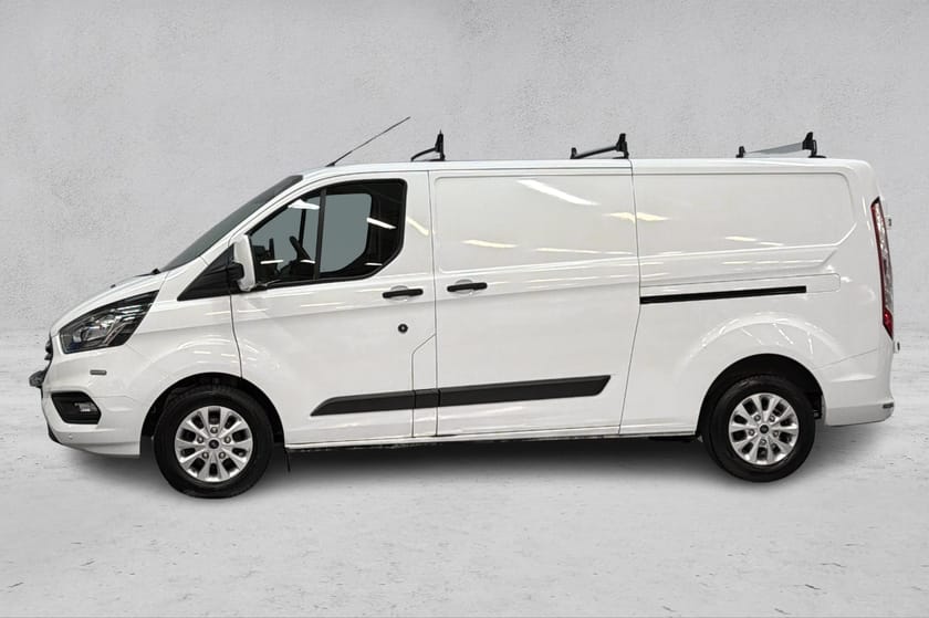 Bilde 2 av Ford Transit Custom 340 340L 130hk/ L2/Hengerfeste/Webasto/2 skyvedører
