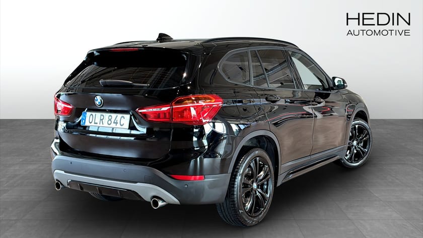 Bild 2 av BMW X1 sDrive20i F48 Navi Plus / Bluetooth