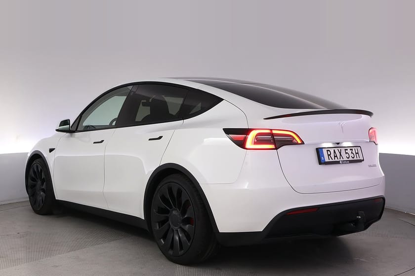 Bild 4 av Tesla Model Y Performance Autopilot Panorama Drag