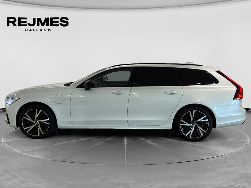 Bild 3 av Volvo V90 Recharge T6 Plus Dark