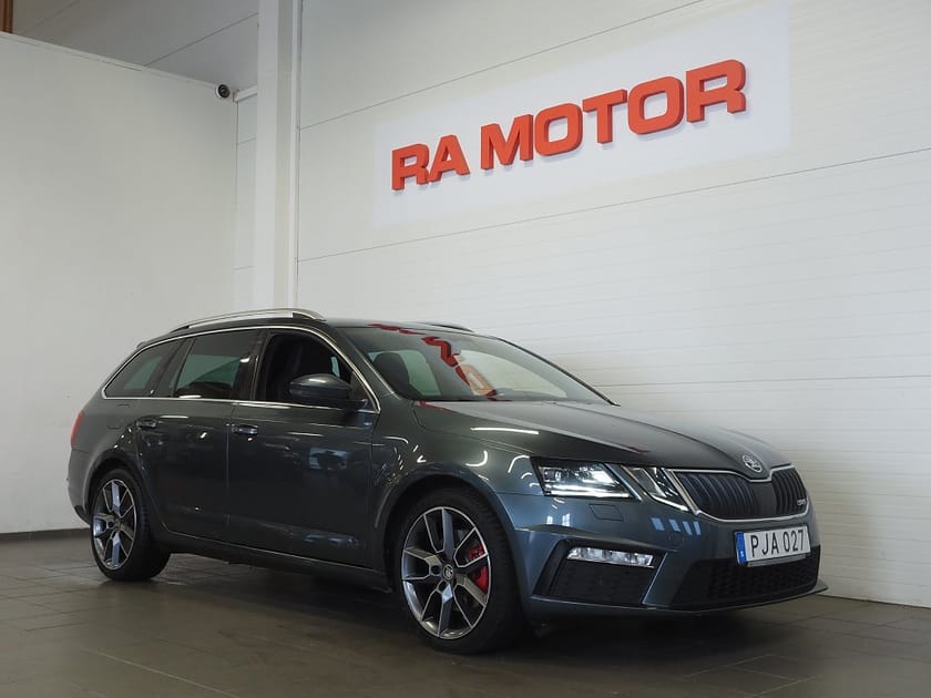 Bild 3 av Škoda Octavia Kombi Skoda 2.0 TDI 4x4 RS Premium Dragpkt D-Värm