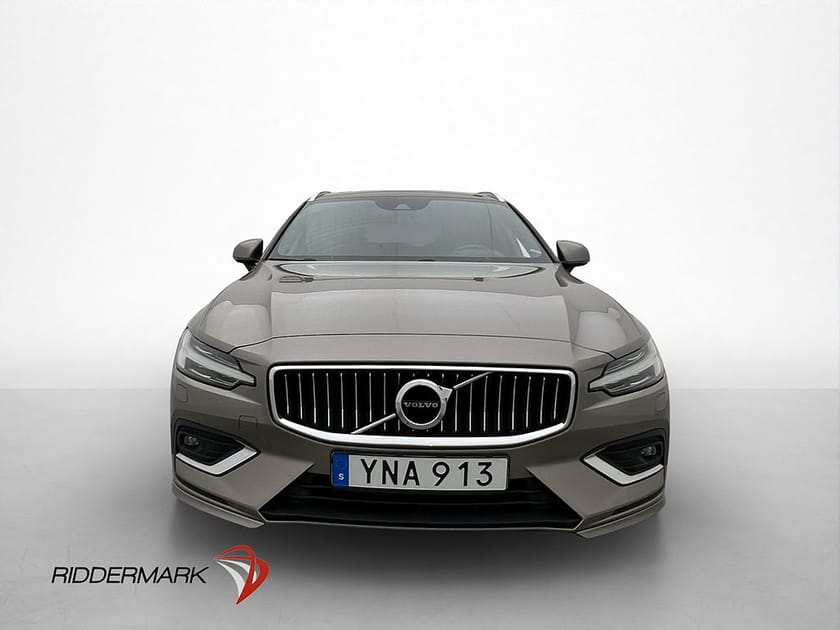 Bild 2 av Volvo V60 T6 AWD 310hk Inscription Pano H/K HuD BLIS Drag