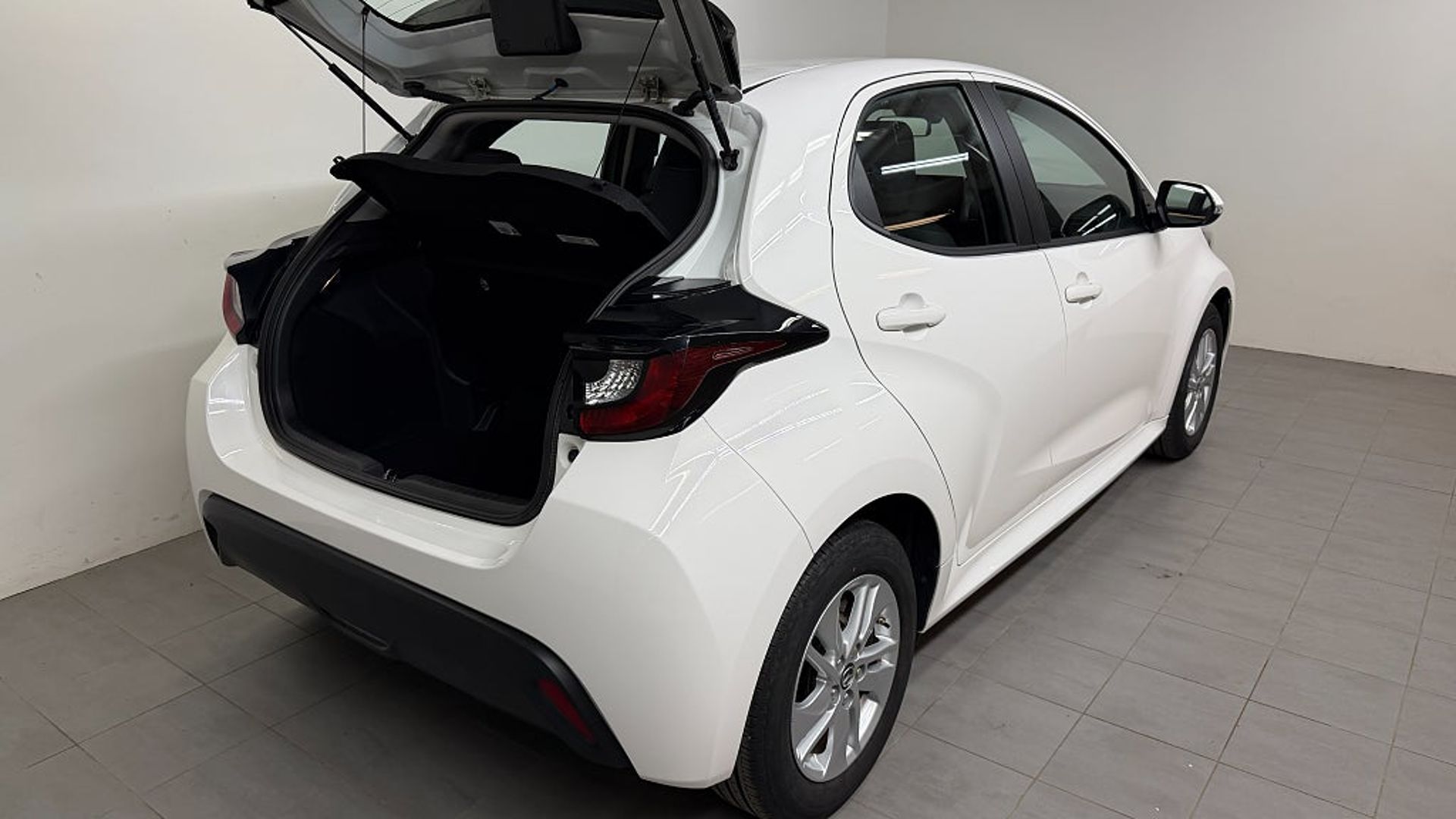 Mazda 2 Hybrid Backkamera, låga mil 2023, kuva 4/10