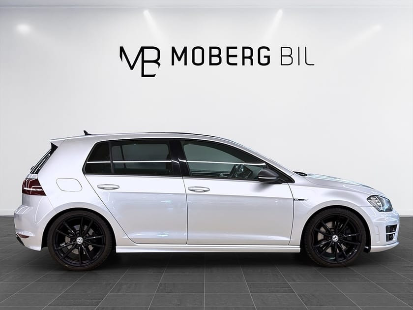 Bild 3 av Volkswagen Golf  R 2.0 TSI 4M 300hk Pano Dynaudio B-Kamera PDC