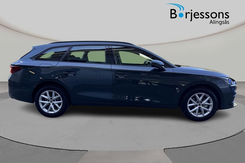 Bild 2 av SEAT Leon Sportstourer eTSI 115 hk DSG Style