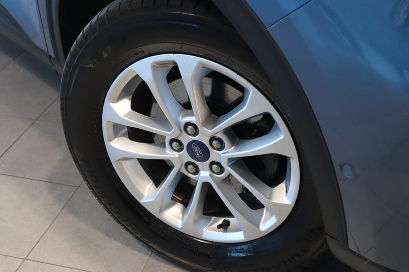 Bild 2 av Ford Kuga Titanium 1.5T EcoBoost Manuell 150hk