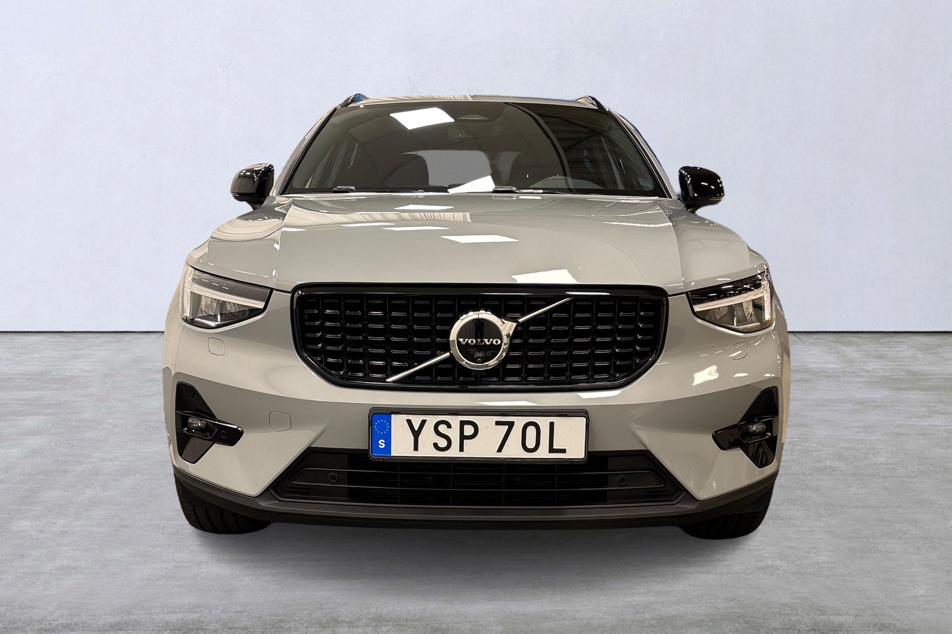 Volvo XC40 B3 FWD Bensin Plus Dark 2025, bild 7/10