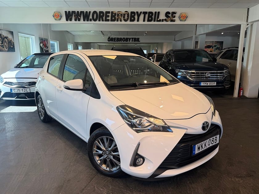 Bild 1 av Toyota Yaris 5-dörrar 1.5 VVT-iE Multidrive S Active B-kamera Lågmil