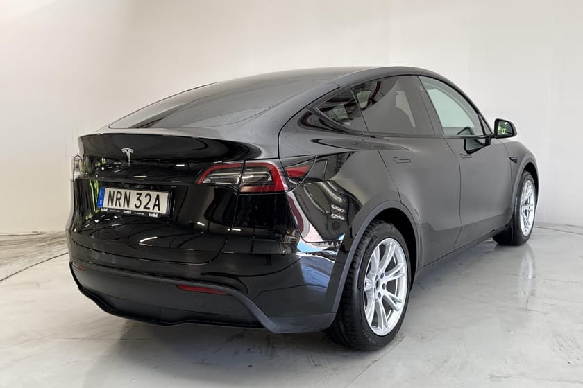 Bild 3 av Tesla Model Y Standard Range RWD 