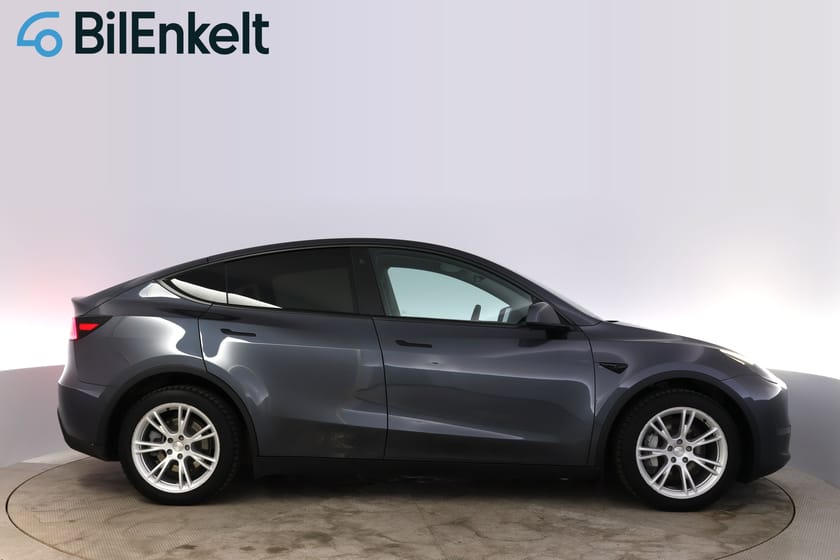 Bild 2 av Tesla Model Y Long Range AWD Panorama