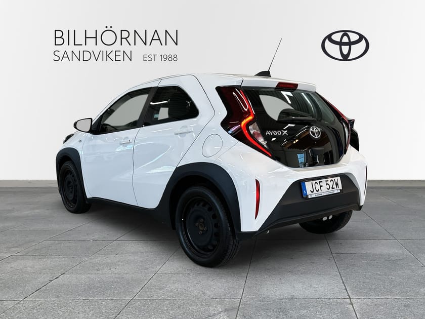 Bild 3 av Toyota Aygo X 1,0 A-Play Vinterhjul