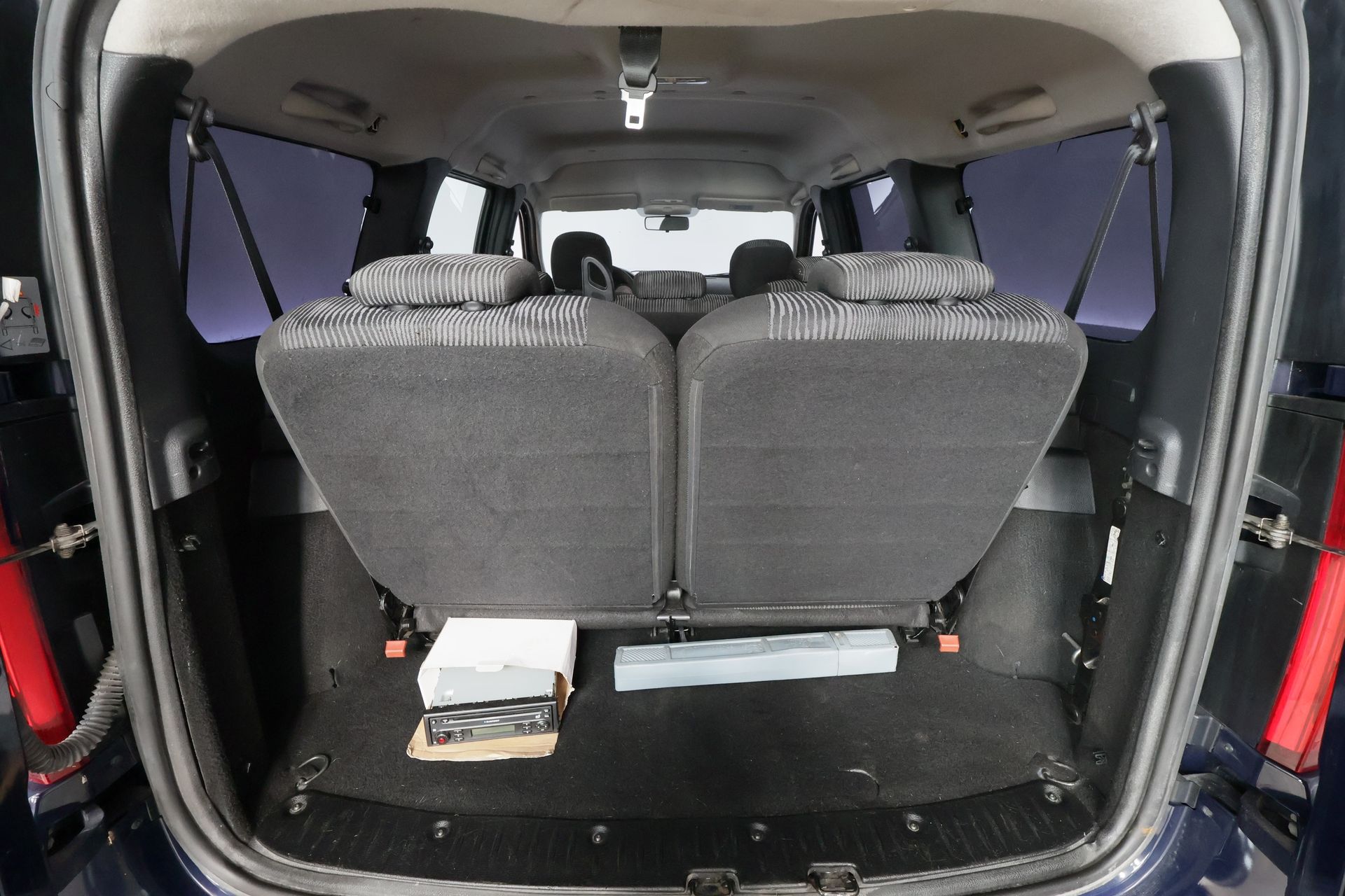 Dacia Logan 2011, bild 7/10
