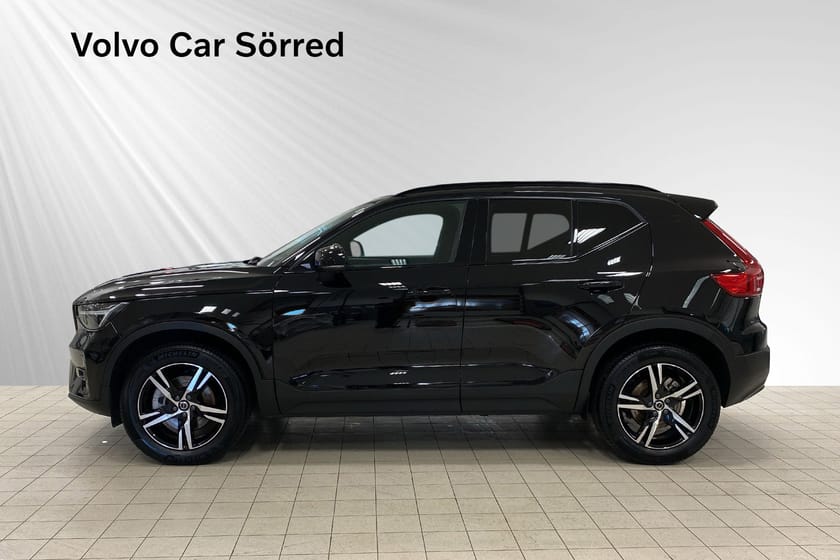 Bild 3 av Volvo XC40 B3 FWD Bensin Plus Dark