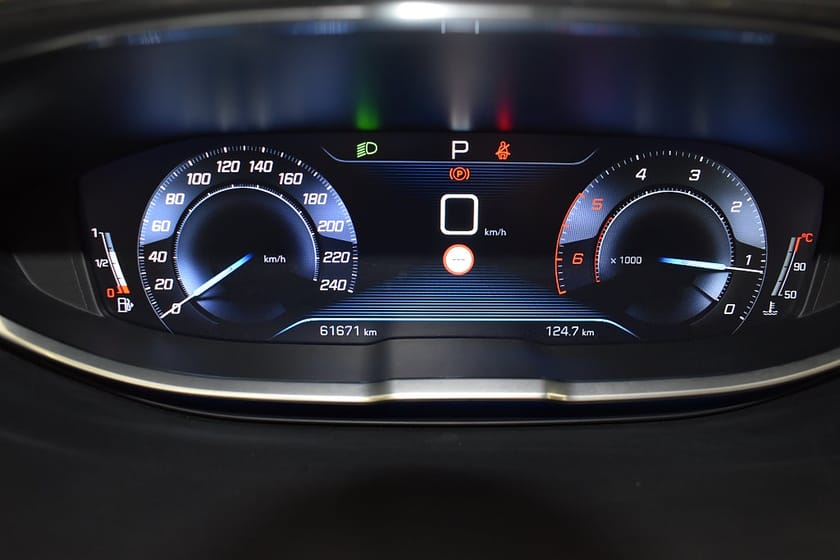 Bild 5 av Peugeot 3008 1.6 BlueHDi 120 EAT Allure