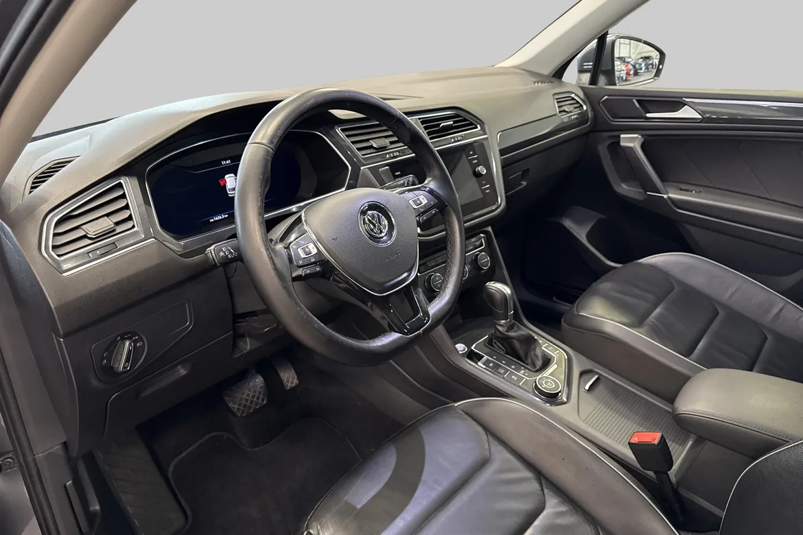 picture of a car