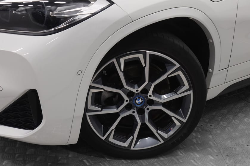 Bilde 4 av BMW X2 xDrive25e 