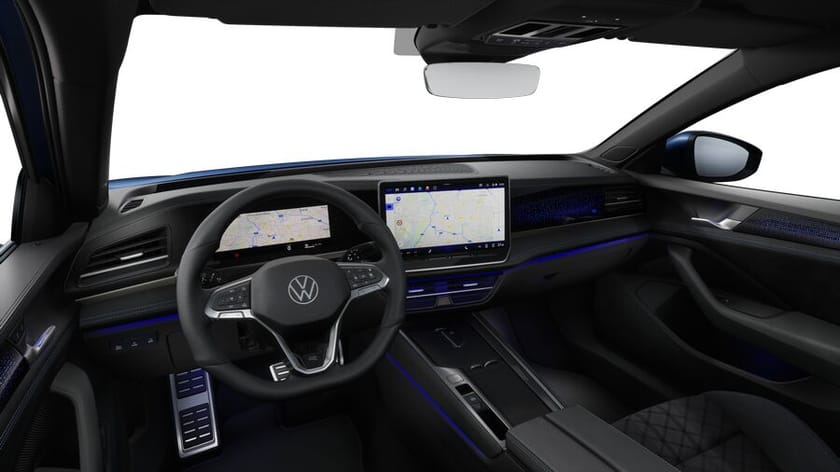Bild 4 av Volkswagen Passat Variant eHybrid LAGERBILSKAMPANJ  R-LINE 272HK 2027 SWE EDITION Ord pris 552900:-