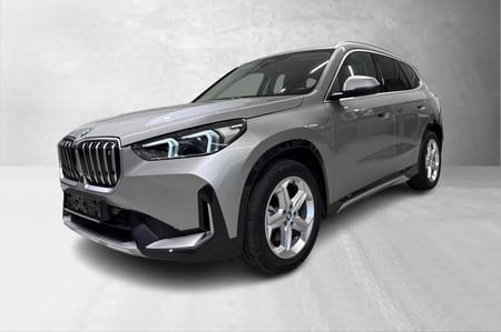 BMW iX1 xDrive30 Harman Kardon / HUD / Memory/ krok