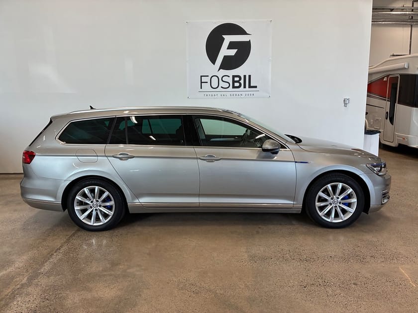 Bild 4 av Volkswagen Passat Variant GTE 1.4 TSI ACT Värmare Drag Backkamera Nyservad SoV