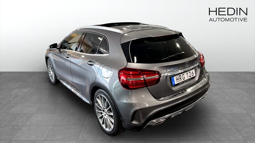 Bild 4 av Mercedes-Benz GLA 200 d 7G-DCT AMG Line / Panorama