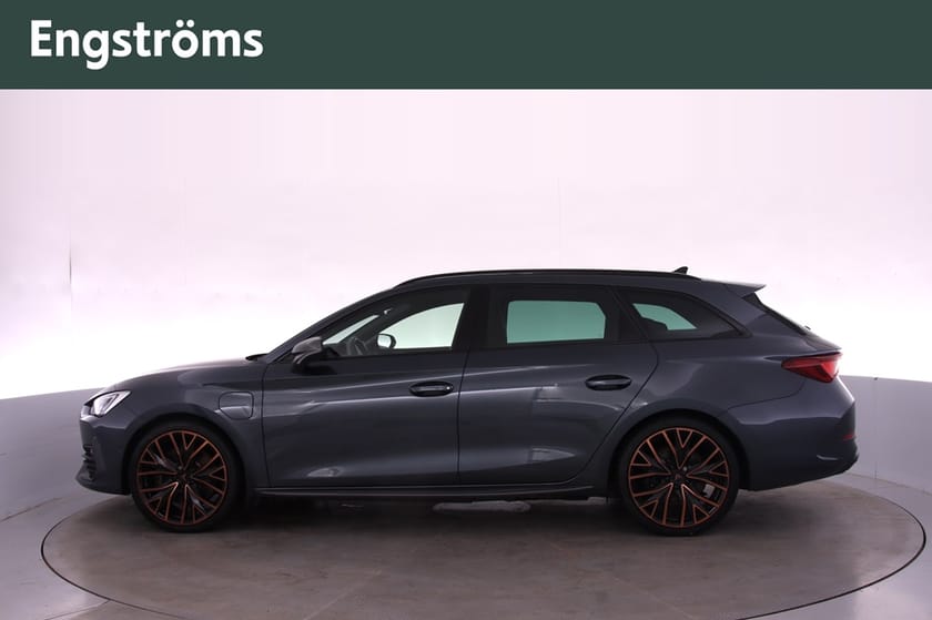Bild 5 av CUPRA Leon Sportstourer e-Hybrid eHybrid 245Hk Dragkrok/19"/Backkamera