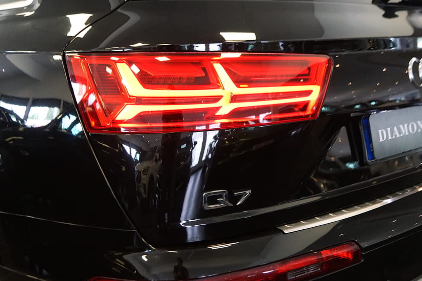 Bild 5 av Audi Q7 e-Tron 3.0 TDI quattro TipTronic Drag Navi B-kamera