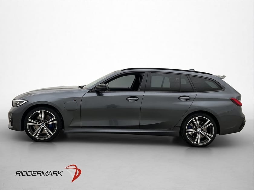 Bild 4 av BMW 330e Touring 292h M-Sport Drag Navi Ambient Carplay