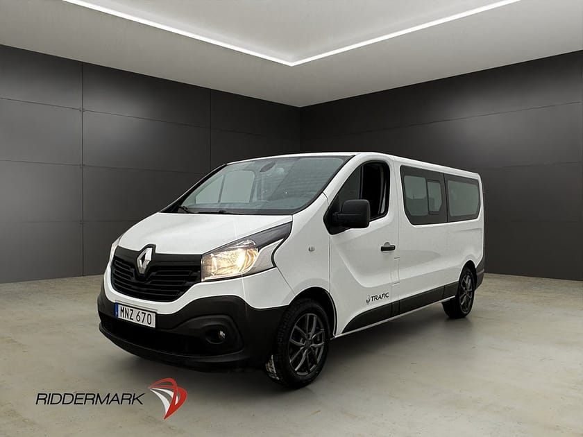 Bild 1 av Renault Trafic Kombi Lång 1.6dCi Värm PDC Farthållare 9-Sits