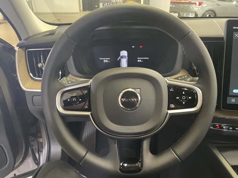 Bild 14 av 17 – Volvo XC60 T6 Plus Dark Nordic Edition Plus Nordic Edition