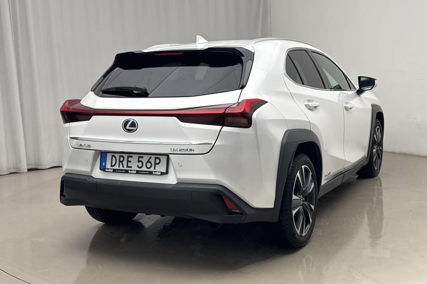 Bild 3 av Lexus UX 250h E-Four