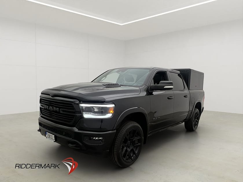 Bild 3 av RAM 1500 Crew Cab Dodge Laramie Night V8 4x4 Luft Pano H/K Släde Moms