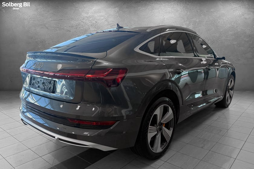 Bilde 4 av Audi e-tron Sportback 50 quattro S-LINE/ HENGER.F/ PANO/ 360.K/ HUD/ HENGER.F/ 21''