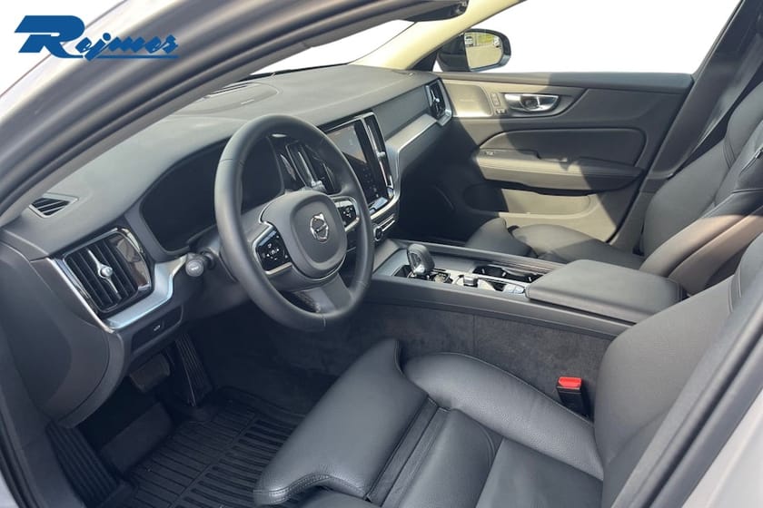 Bild 5 av Volvo V60 B4 Bensin Plus Dark