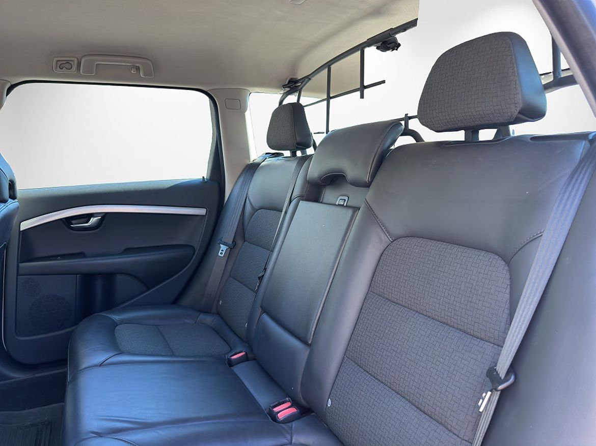 Volvo V70, bild 10 av 23