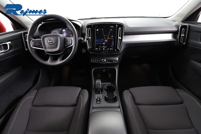 Bild 4 av Volvo XC40 B4 II AWD Bensin MomAdv NaviPro Edt