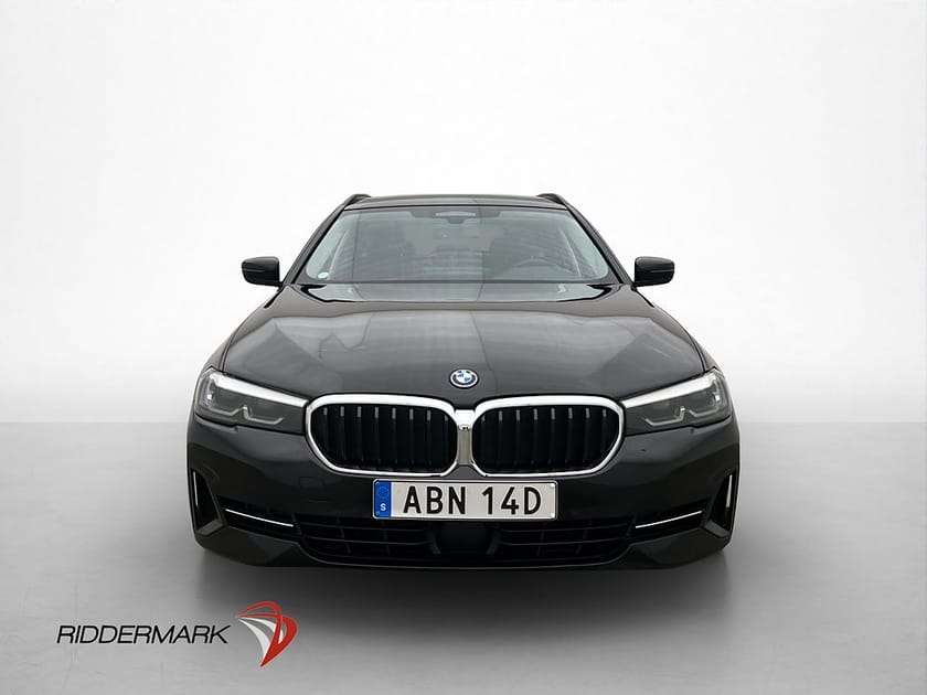 Bild 2 av BMW 530e xDrive Touring 292hk Kamera Skinn CarPlay Drag MOMS
