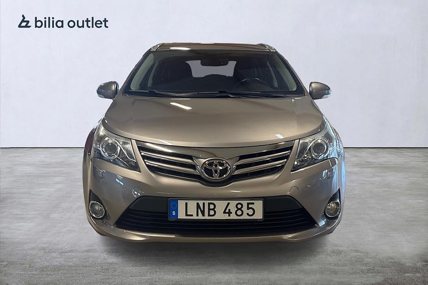 Bild 3 av Toyota Avensis Kombi 1.8 Valvematic Edition 50/  / Navi / B-Kamera