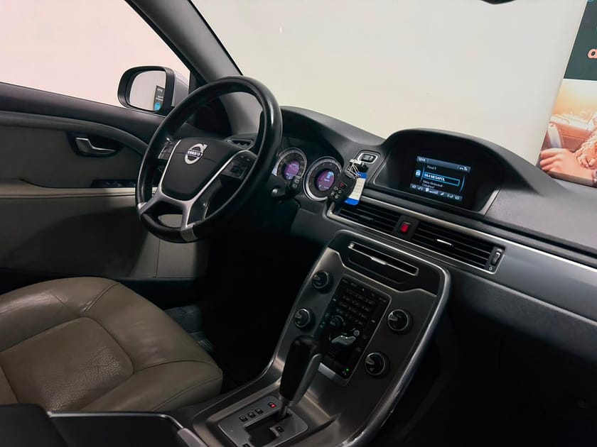 Bild 2 av Volvo V70 T4 Powershift Summum Euro 5