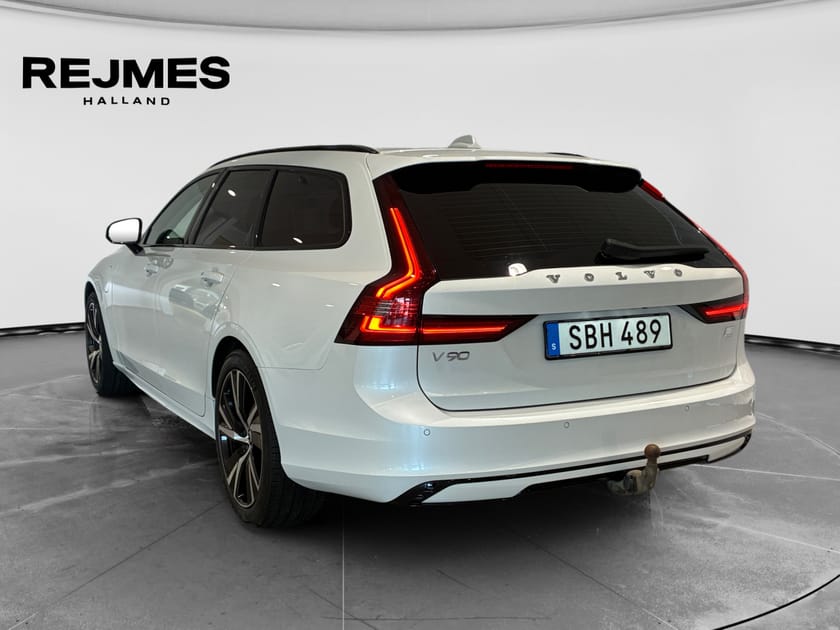 Bild 2 av Volvo V90 Recharge T6 Plus Dark