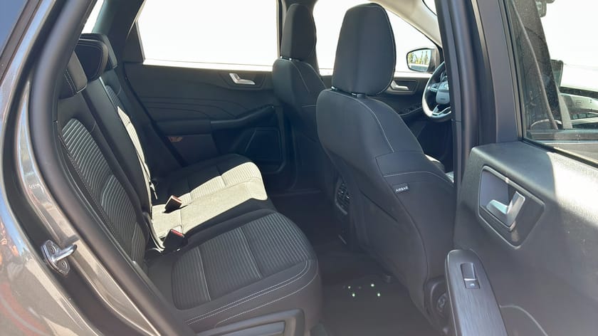 Bild 5 av Ford Kuga Plug-In Hybrid TITANIUM 2.5 FWD 225HK CVT