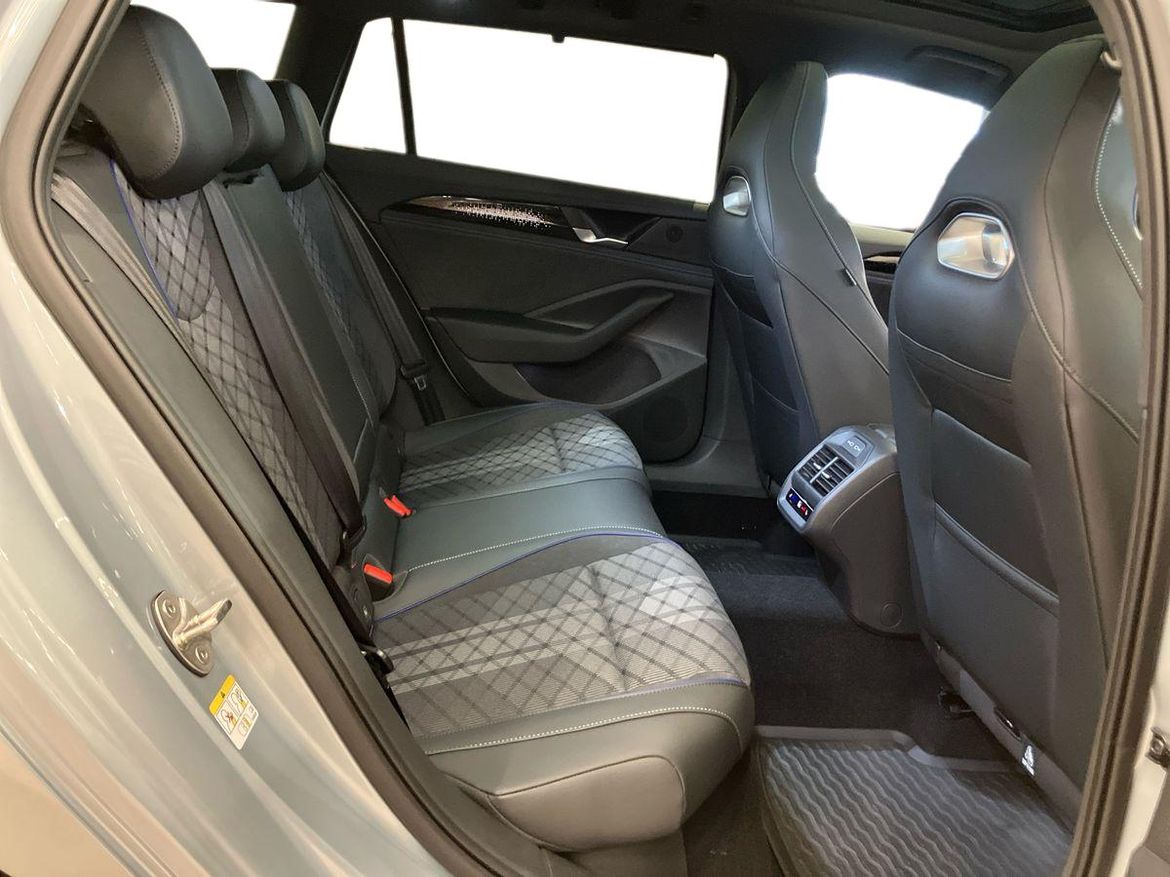 Volkswagen Volkswagen Passat — bild 13