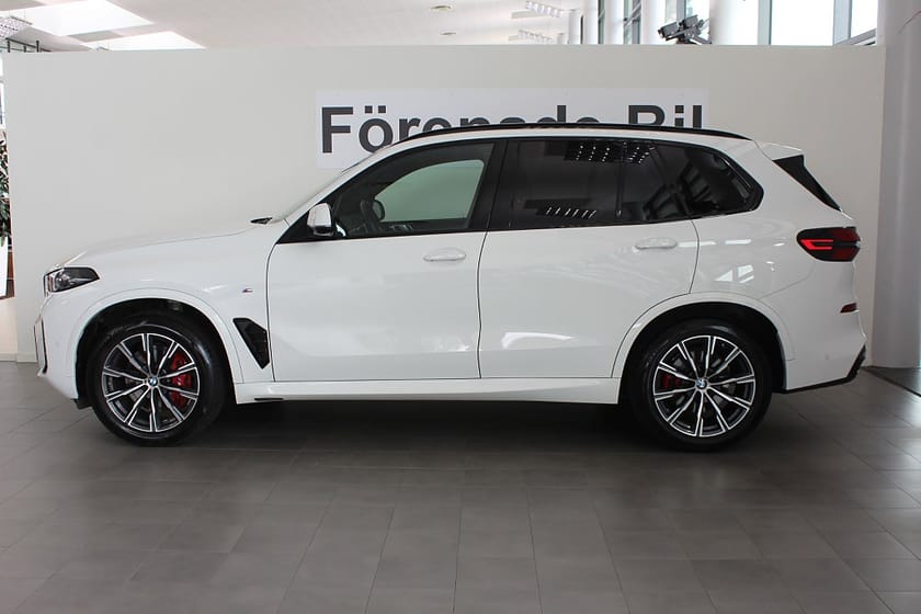 Bild 3 av BMW X5 xDrive30d M Sport Pro H/K Drag Värmare Comfort Access