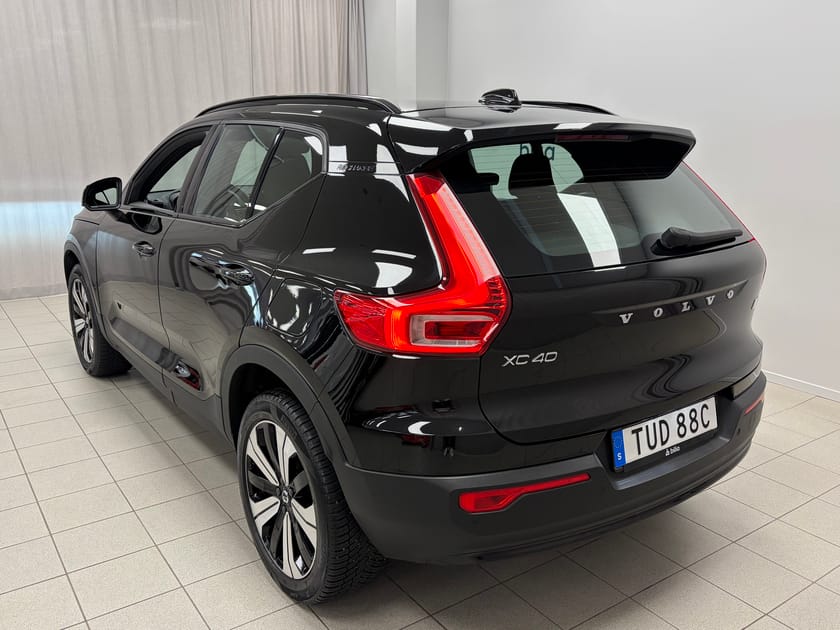 Bild 3 av Volvo XC40 Recharge Plus Edition | Värmepump  | Drag