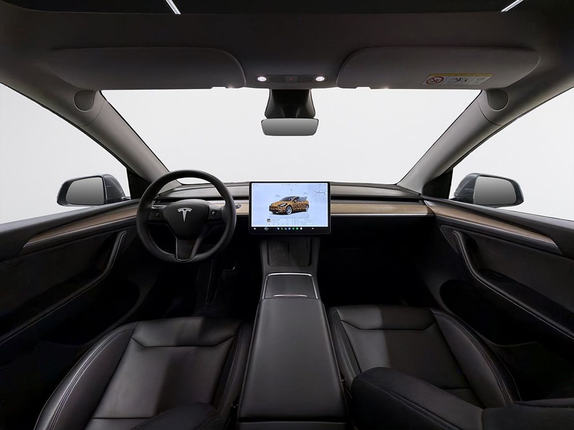 Tesla Model Y Long Range AWD, 514ps, 2024